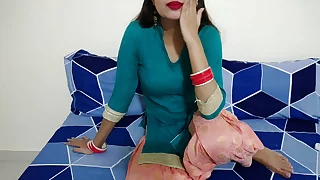 Hot beautiful Milf bhabhi roleplay sex with innocent devar! Indian xxx saarabhabhi6 outward Hindi audio
